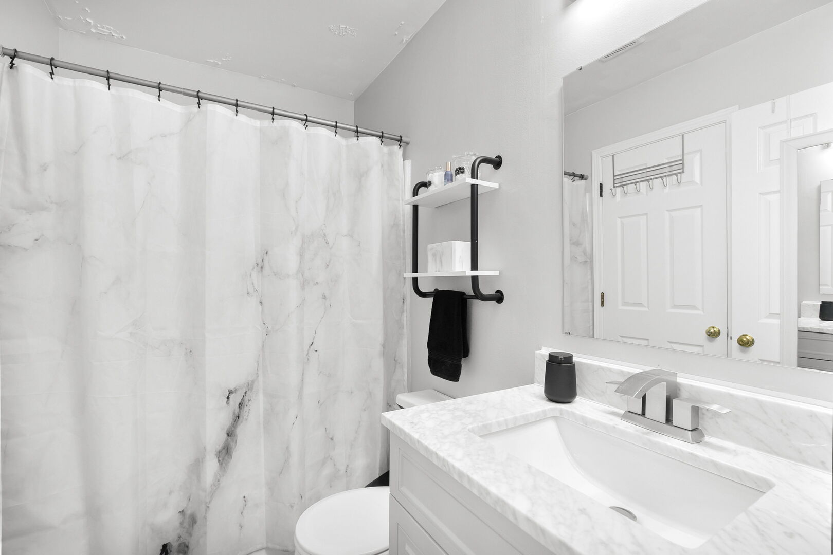 1879 Independence Court Gurnee, IL 60031 - Photo 12 of 17