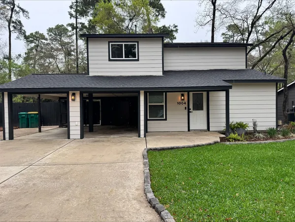 $2,450 | 1004 East Red Cedar Circle, The Woodlands, TX 77380