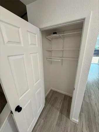 $2,450 | 1004 East Red Cedar Circle, The Woodlands, TX 77380
