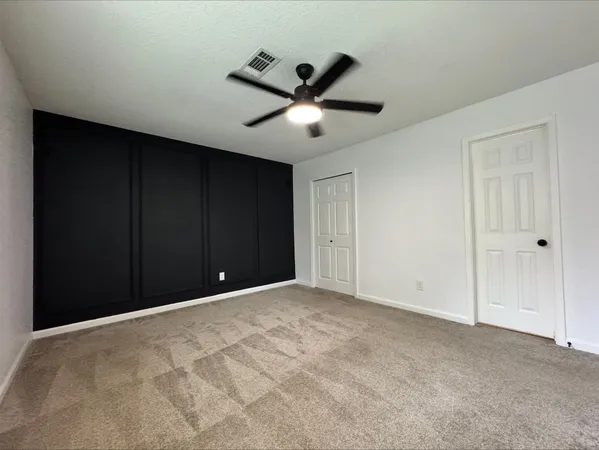 $2,450 | 1004 East Red Cedar Circle, The Woodlands, TX 77380