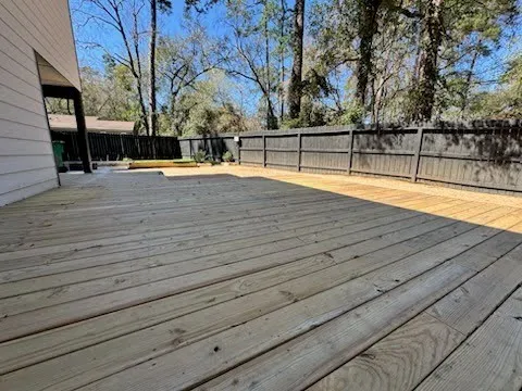 $2,450 | 1004 East Red Cedar Circle, The Woodlands, TX 77380
