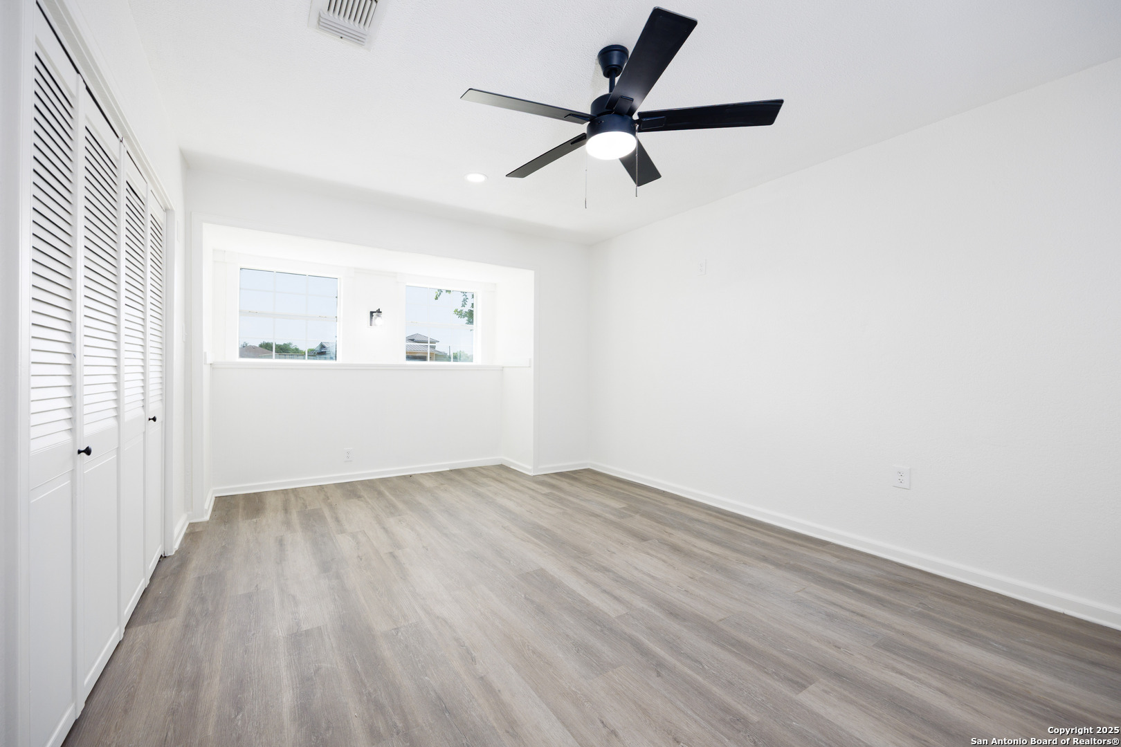 15031 Geronimo Loop San Antonio, TX 78254 - Photo 33 of 47