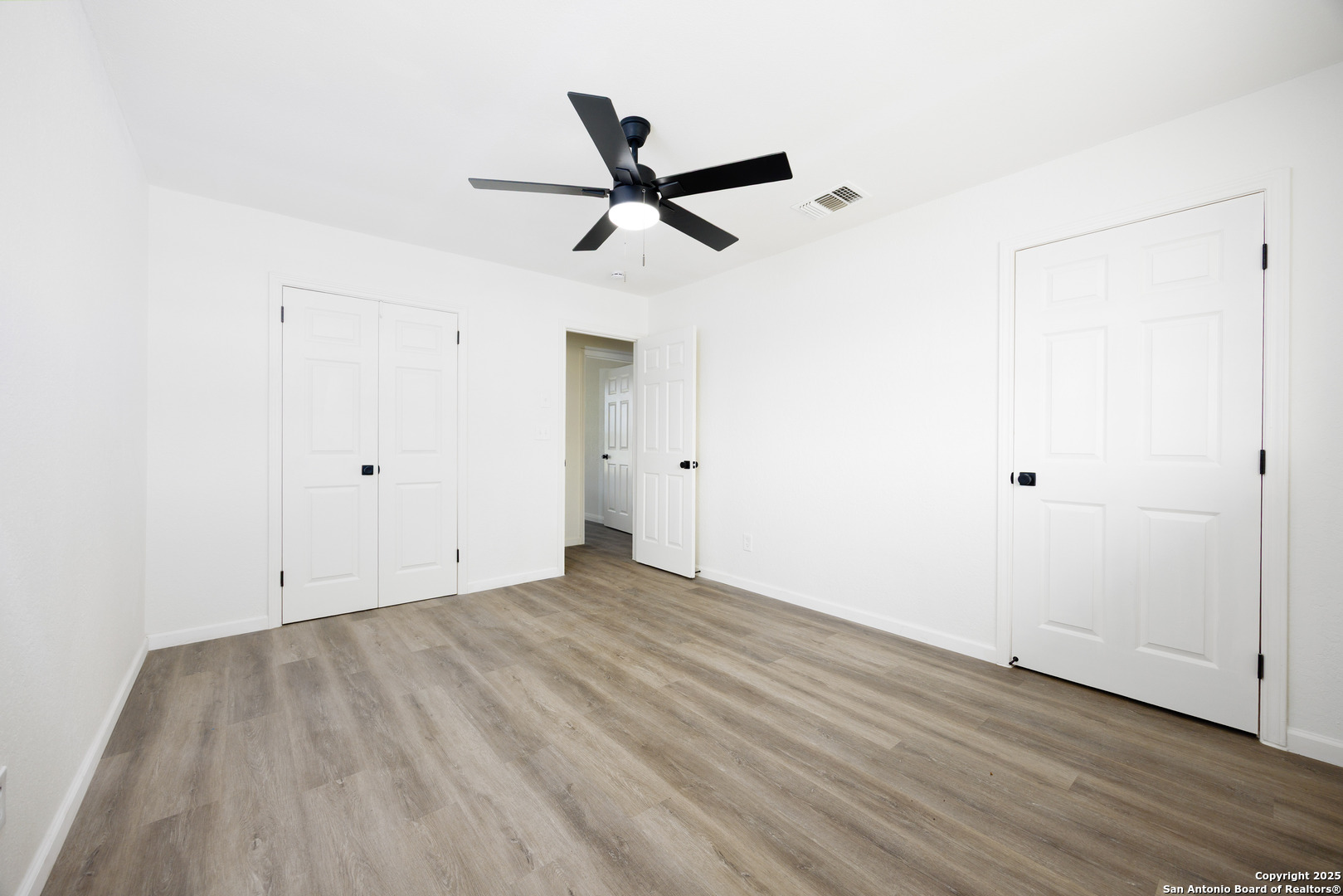 15031 Geronimo Loop San Antonio, TX 78254 - Photo 8 of 47