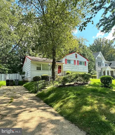 $3,600 | 909 Cottage Street Southwest, Vienna, VA 22180