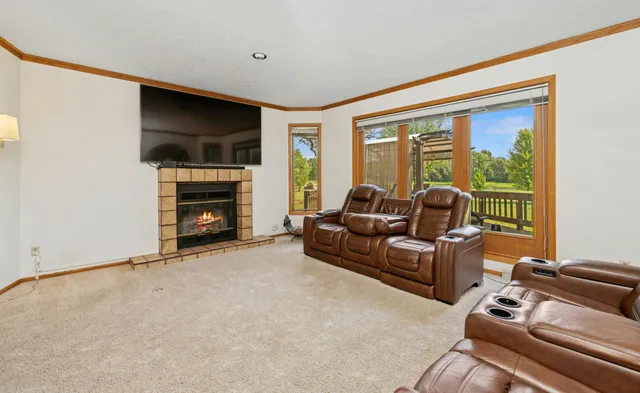 $535,900 | N6316 Oak Court, Lafayette, WI 53121