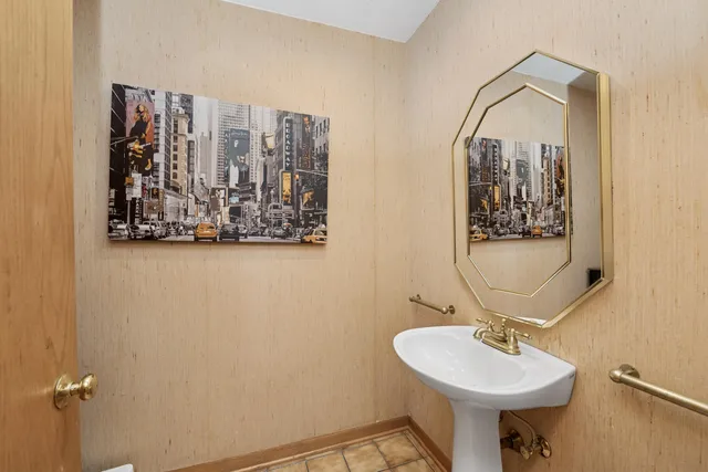 $535,900 | N6316 Oak Court, Lafayette, WI 53121