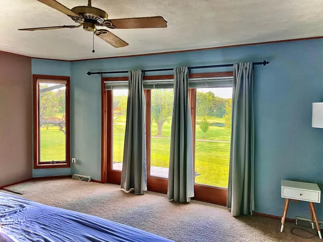 $535,900 | N6316 Oak Court, Lafayette, WI 53121