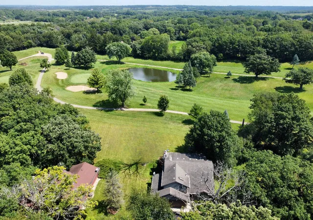 $535,900 | N6316 Oak Court, Lafayette, WI 53121