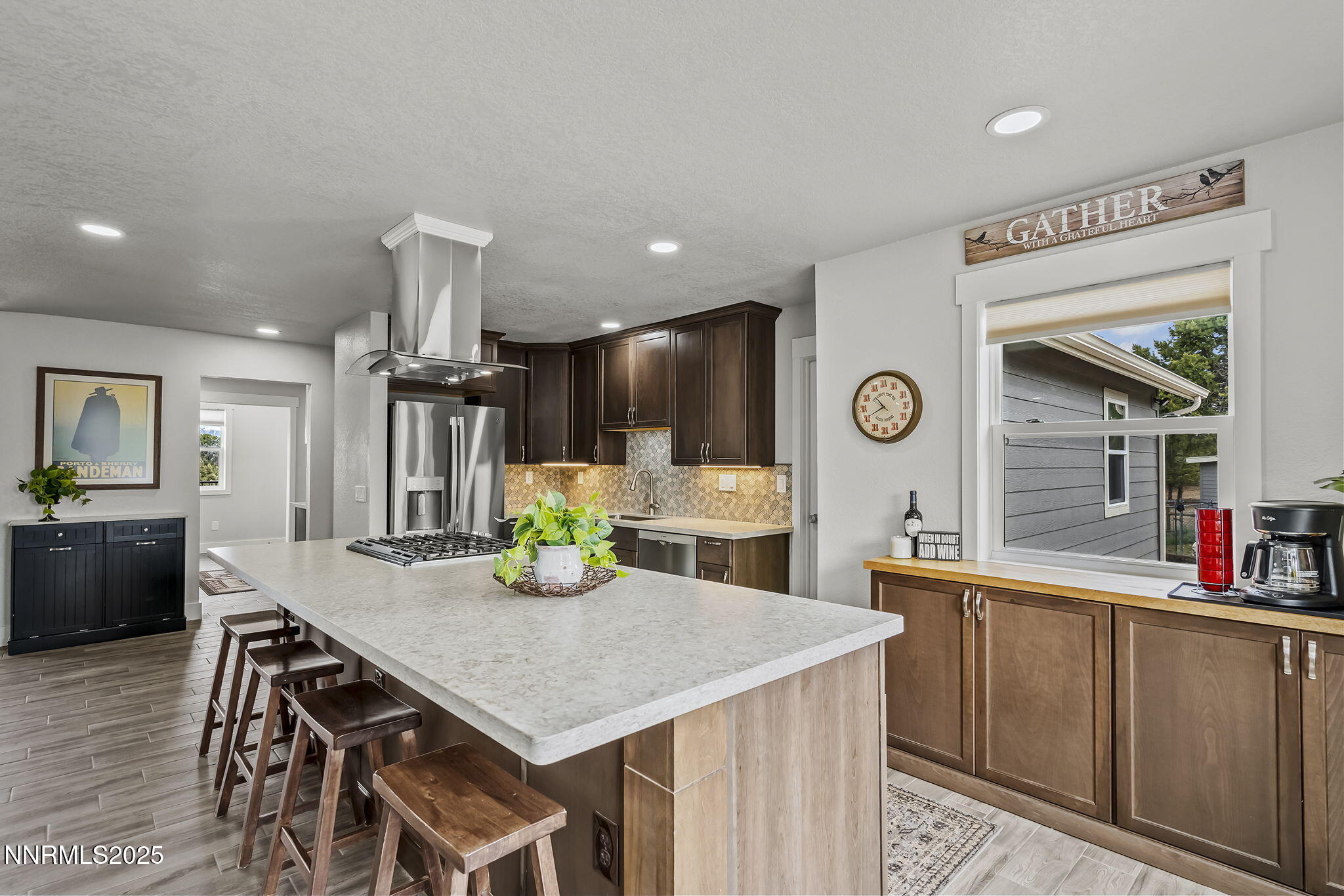 4970 Dry Gulch Road Reno, NV 89521 - Photo 23 of 44 a kitchen with a table and chairs in it