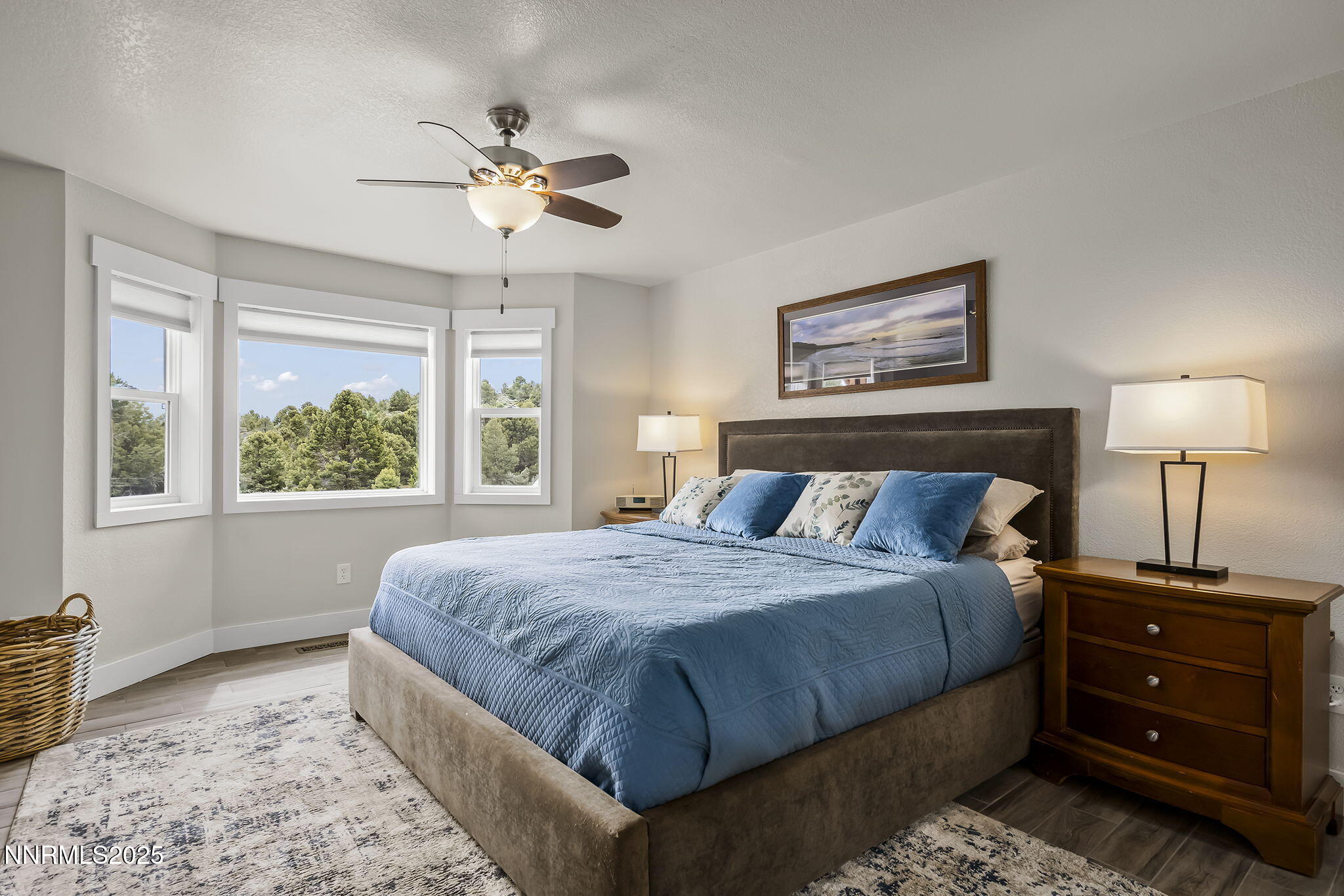 4970 Dry Gulch Road Reno, NV 89521 - Photo 24 of 44 a bedroom with a bed and a window