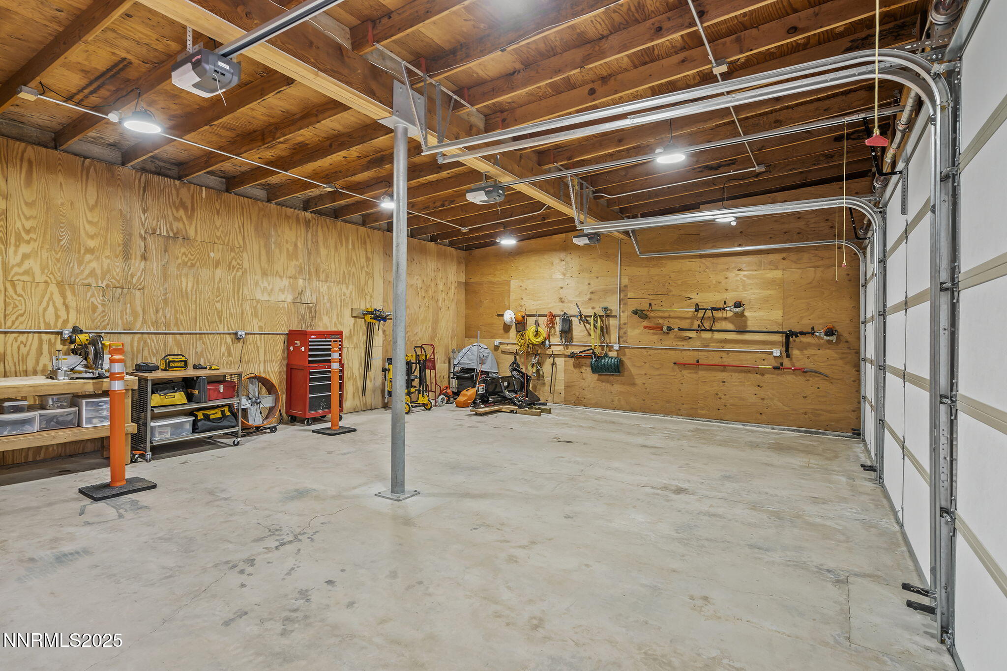 4970 Dry Gulch Road Reno, NV 89521 - Photo 5 of 44 a view of a room with storage and utility room