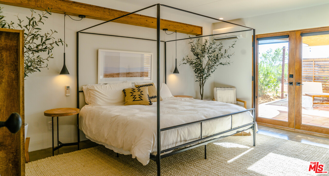 636 Valencia Drive Landers, CA 92285 - Photo 20 of 52