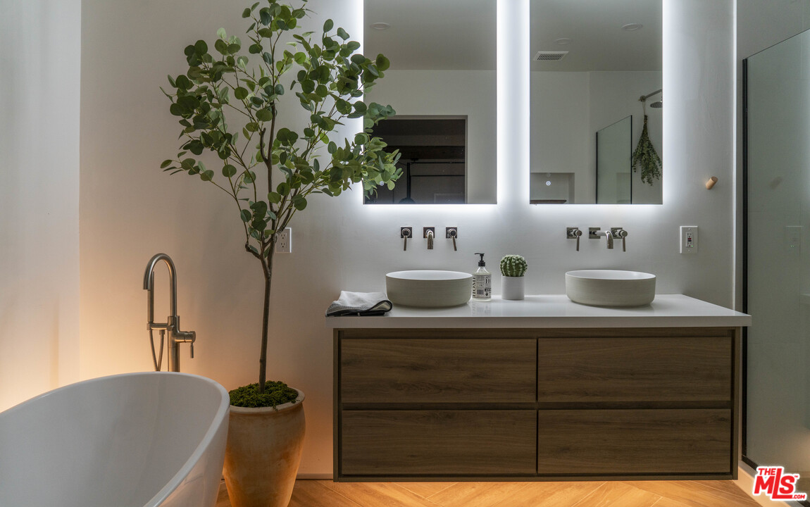 636 Valencia Drive Landers, CA 92285 - Photo 29 of 52