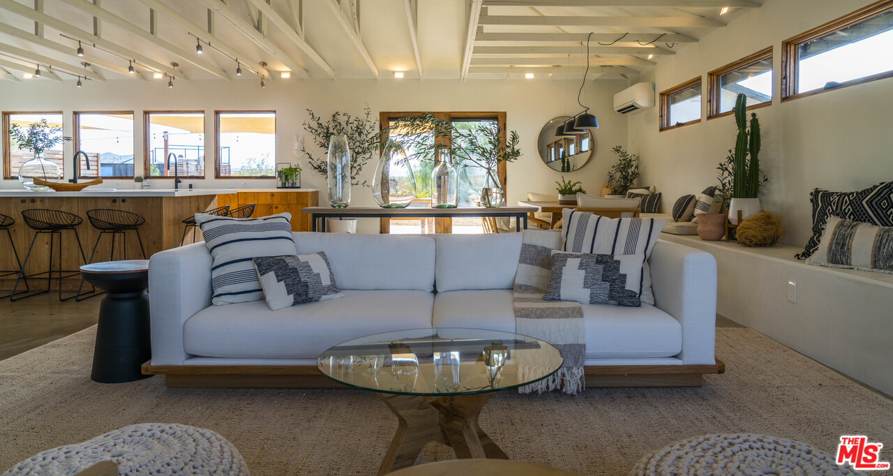 636 Valencia Drive Landers, CA 92285 - Photo 8 of 52