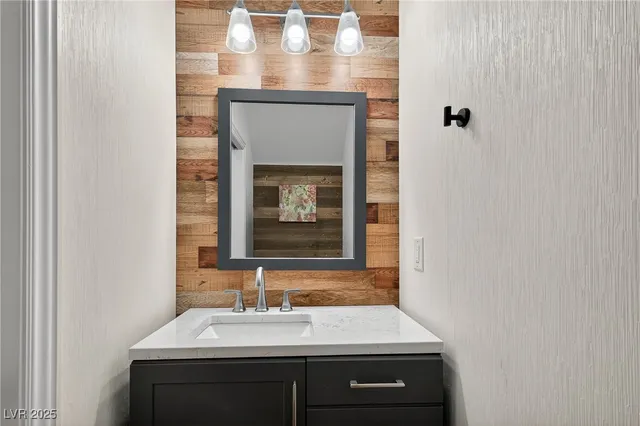 $2,100 | 133 Coronation Avenue, Las Vegas, NV 89123