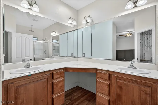 $2,100 | 133 Coronation Avenue, Las Vegas, NV 89123