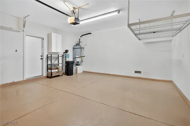 $2,100 | 133 Coronation Avenue, Las Vegas, NV 89123