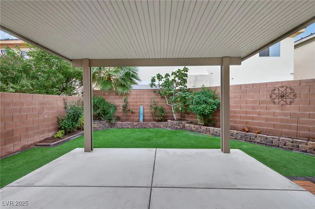 $2,100 | 133 Coronation Avenue, Las Vegas, NV 89123