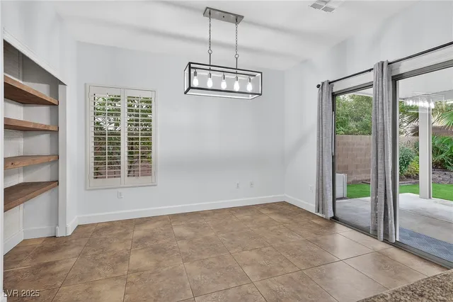 $2,100 | 133 Coronation Avenue, Las Vegas, NV 89123