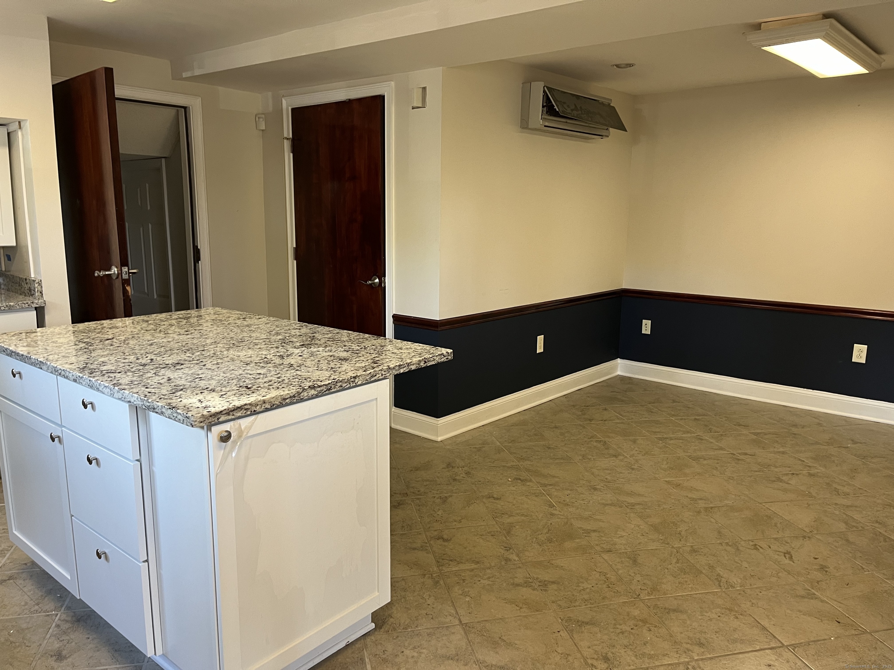 1397-1399 State Street, Unit 6 New Haven, CT 06511 - Photo 2 of 13 a kitchen with a sink
