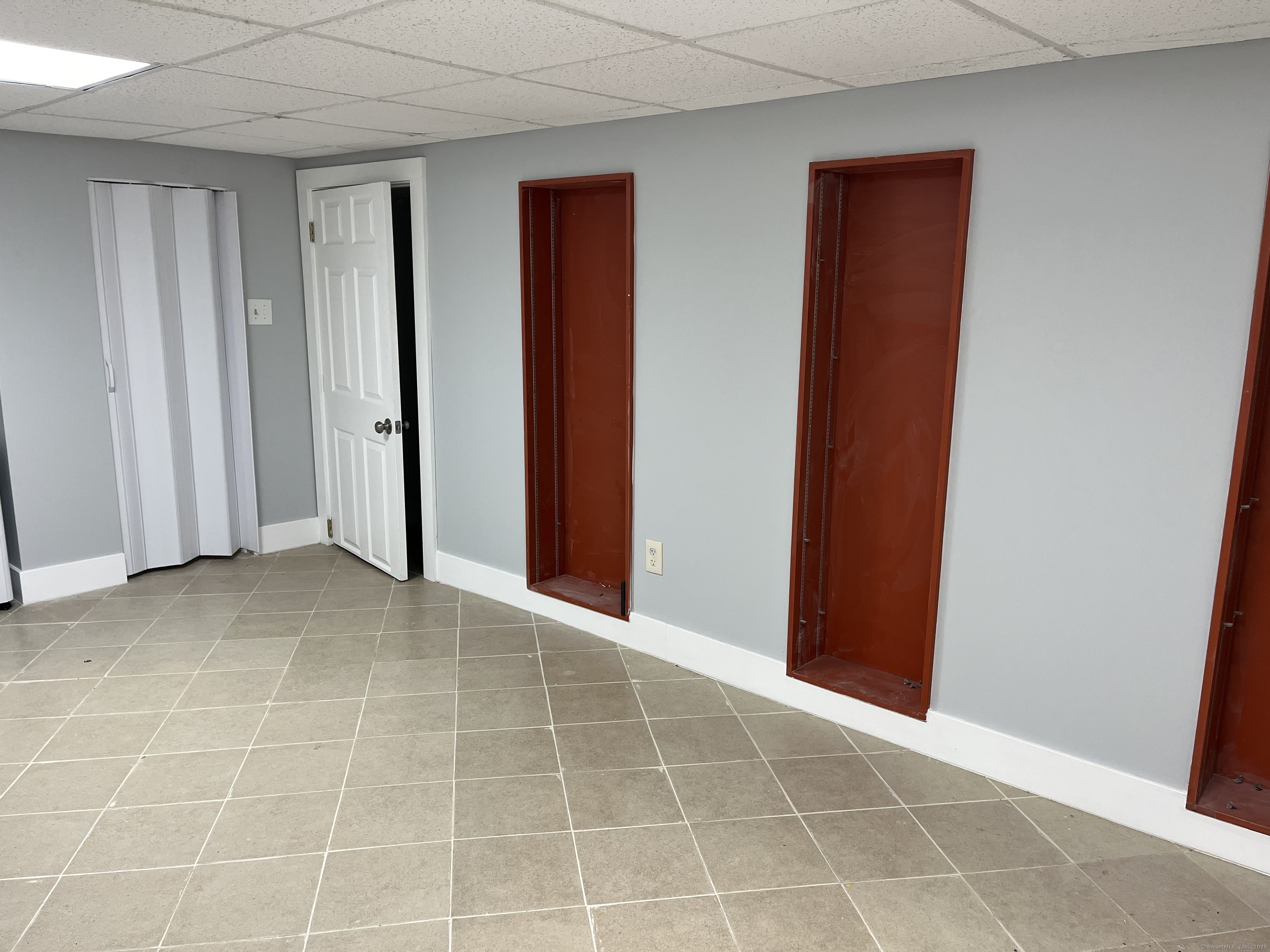 1397-1399 State Street, Unit 6 New Haven, CT 06511 - Photo 9 of 13 a view of an empty room