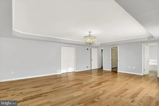 a bathroom with a tub