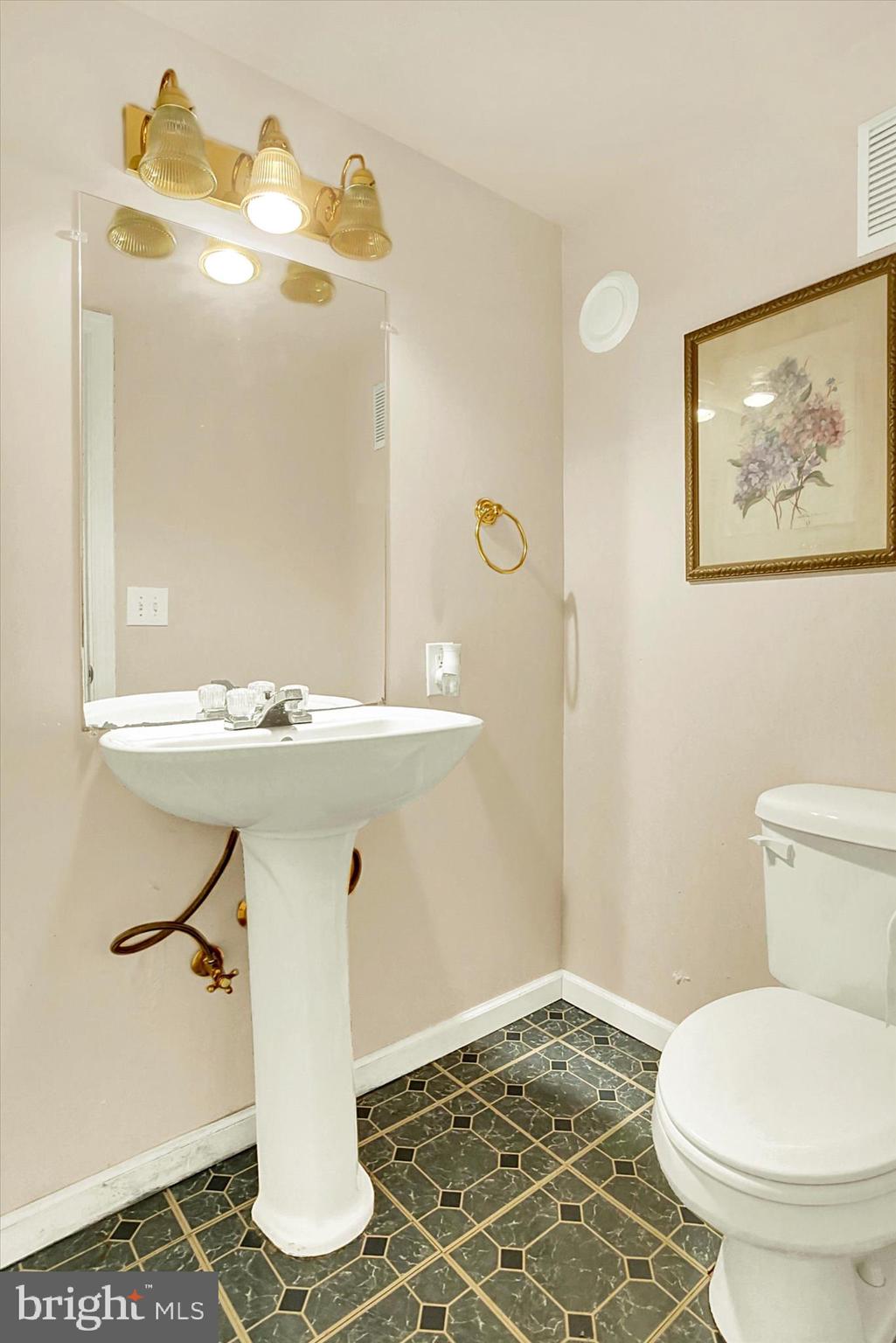 338 Deaven Road Harrisburg, PA 17111 - Photo 49 of 60