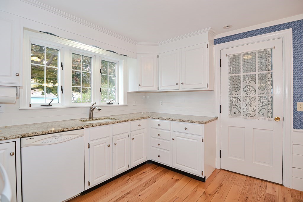 8 Florence Street Milford, MA 01757 - Photo 6 of 30