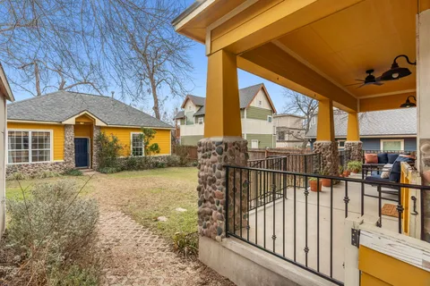 $850,000 | 2931 East Martin Luther King Jr Boulevard, Austin, TX 78702