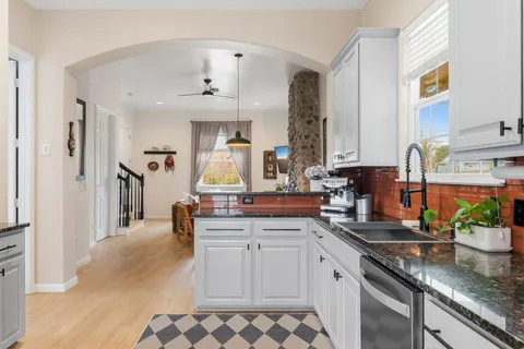 $850,000 | 2931 East Martin Luther King Jr Boulevard, Austin, TX 78702