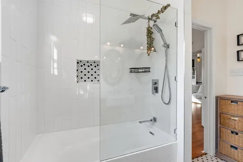 $850,000 | 2931 East Martin Luther King Jr Boulevard, Austin, TX 78702