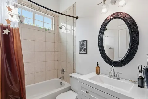 $850,000 | 2931 East Martin Luther King Jr Boulevard, Austin, TX 78702