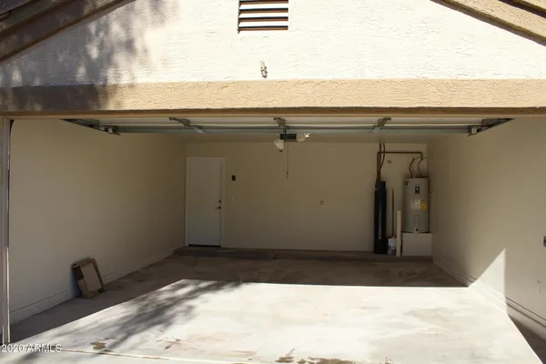 $1,925 | 43410 West Wild Horse Trail, Maricopa, AZ 85138
