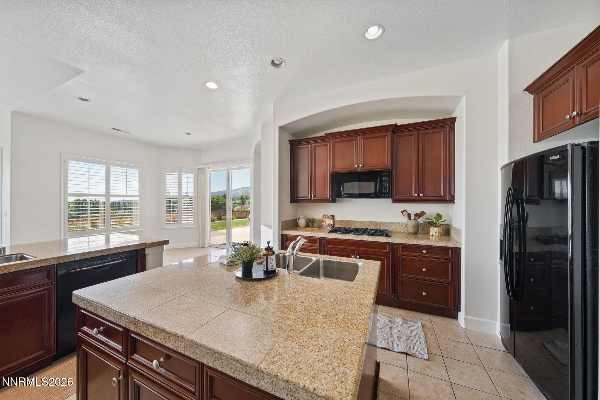 15200 Chateau Avenue Reno, NV 89511 - Photo 13 of 55 58-web-or-mls-A7V01612