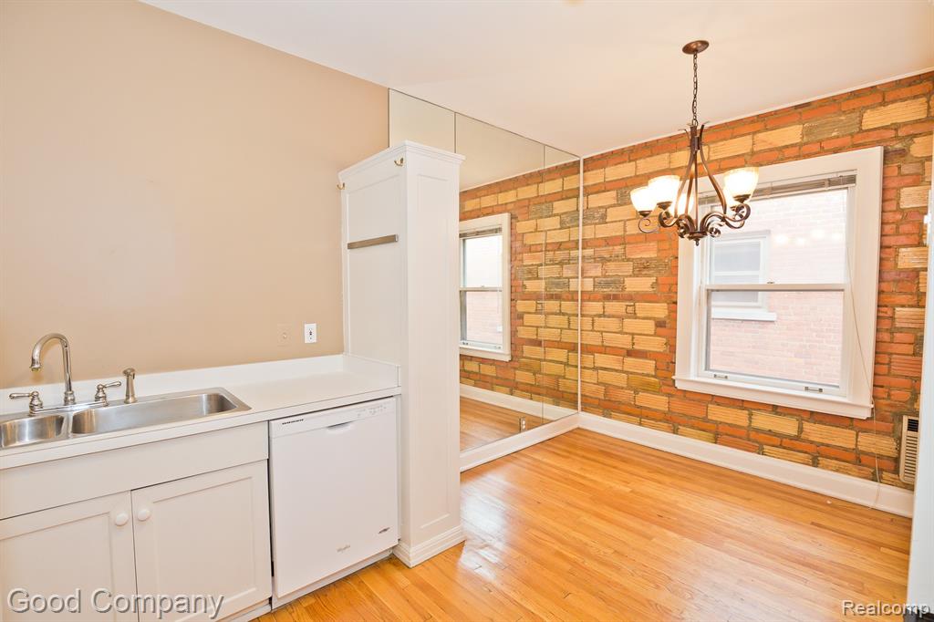 327 Southfield Road, Unit 3BS Birmingham, MI 48009 - Photo 23 of 51