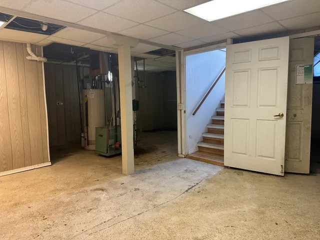 $204,900 | 23 South Worth Avenue, Elgin, IL 60123