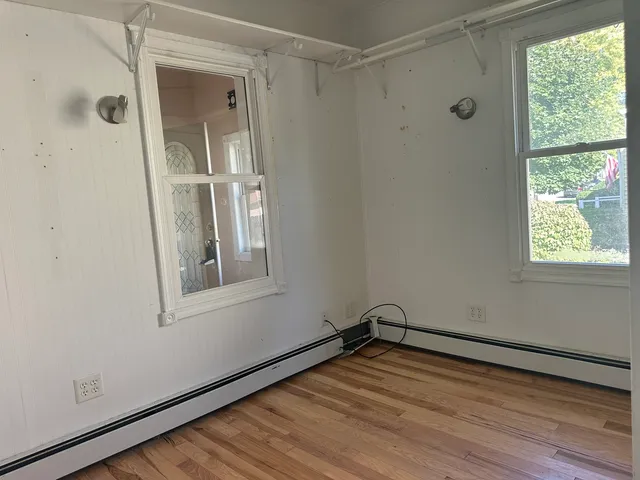 $204,900 | 23 South Worth Avenue, Elgin, IL 60123