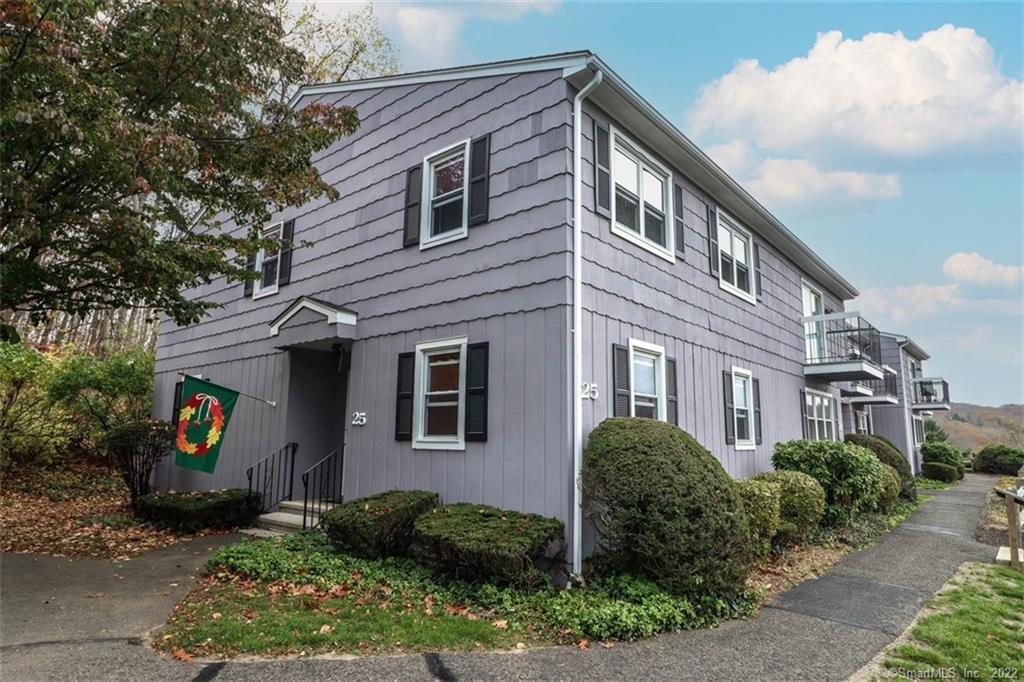 25 Nature View Trail, Unit 25, Bethel, CT 06801 Compass