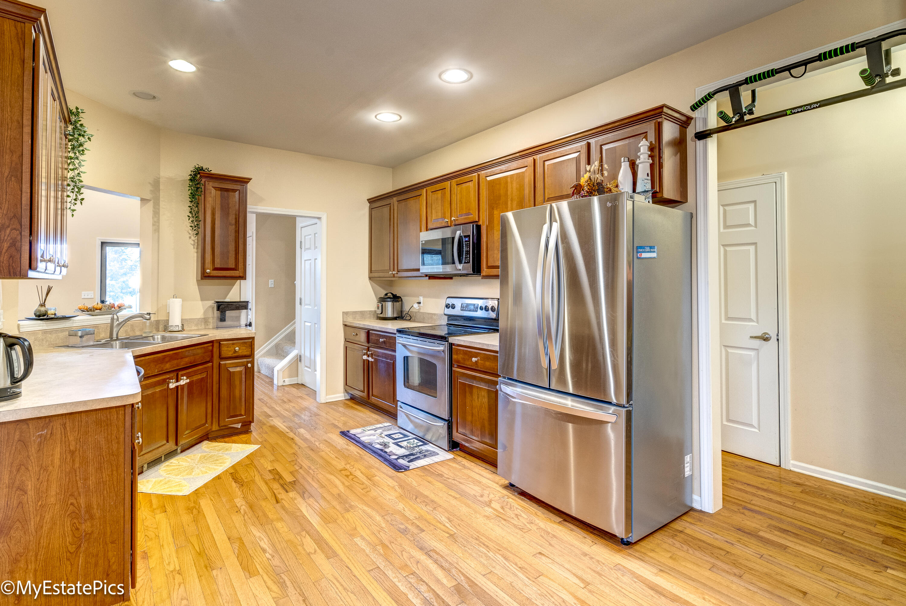 Undisclosed Address Canton, MI 48188 - Photo 7 of 26 2077 vanderbilt , Canton-inside-5