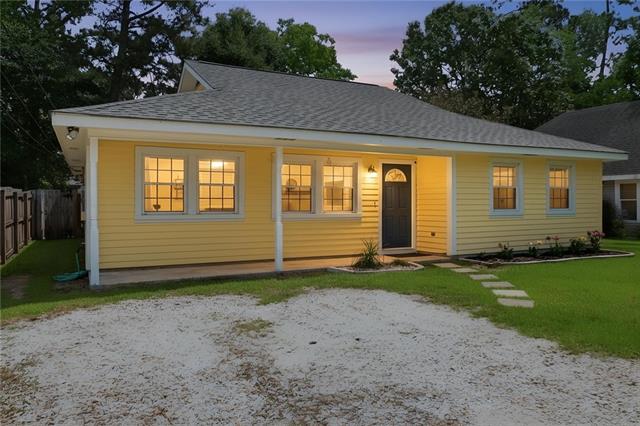 949 Norval Street Mandeville, LA 70448 - Photo 2 of 19