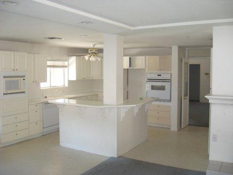 4910 East Camelback Road Phoenix, AZ 85018 - Photo 3 of 6 3