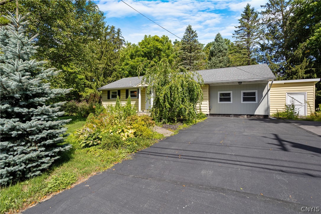 8583 Green Lakes Road Chittenango, NY 13037 - Photo 2 of 30