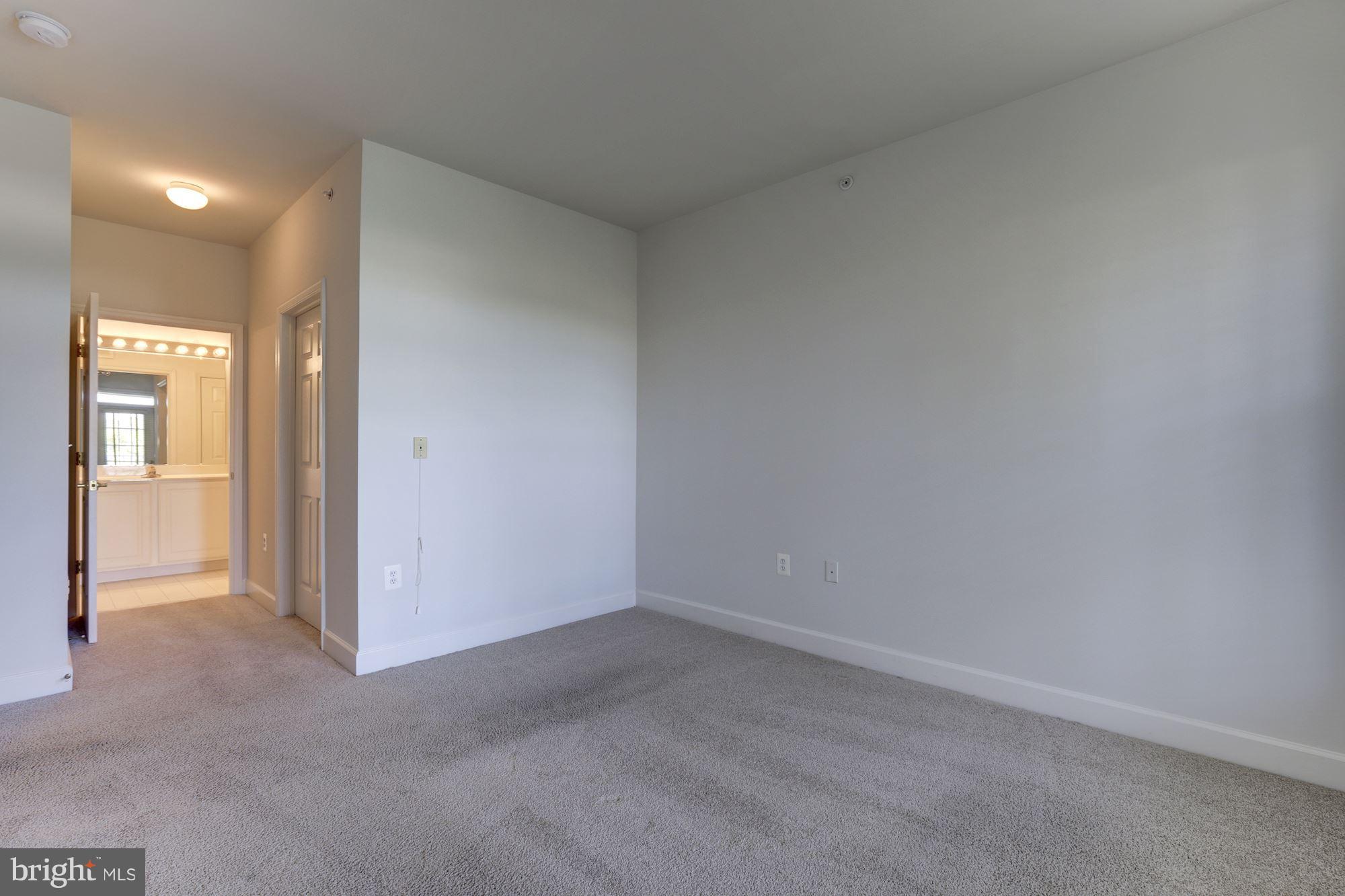 11924 Darnestown Road, Unit 305 Gaithersburg, MD 20878 - Photo 12 of 23 Bedroom (Master)