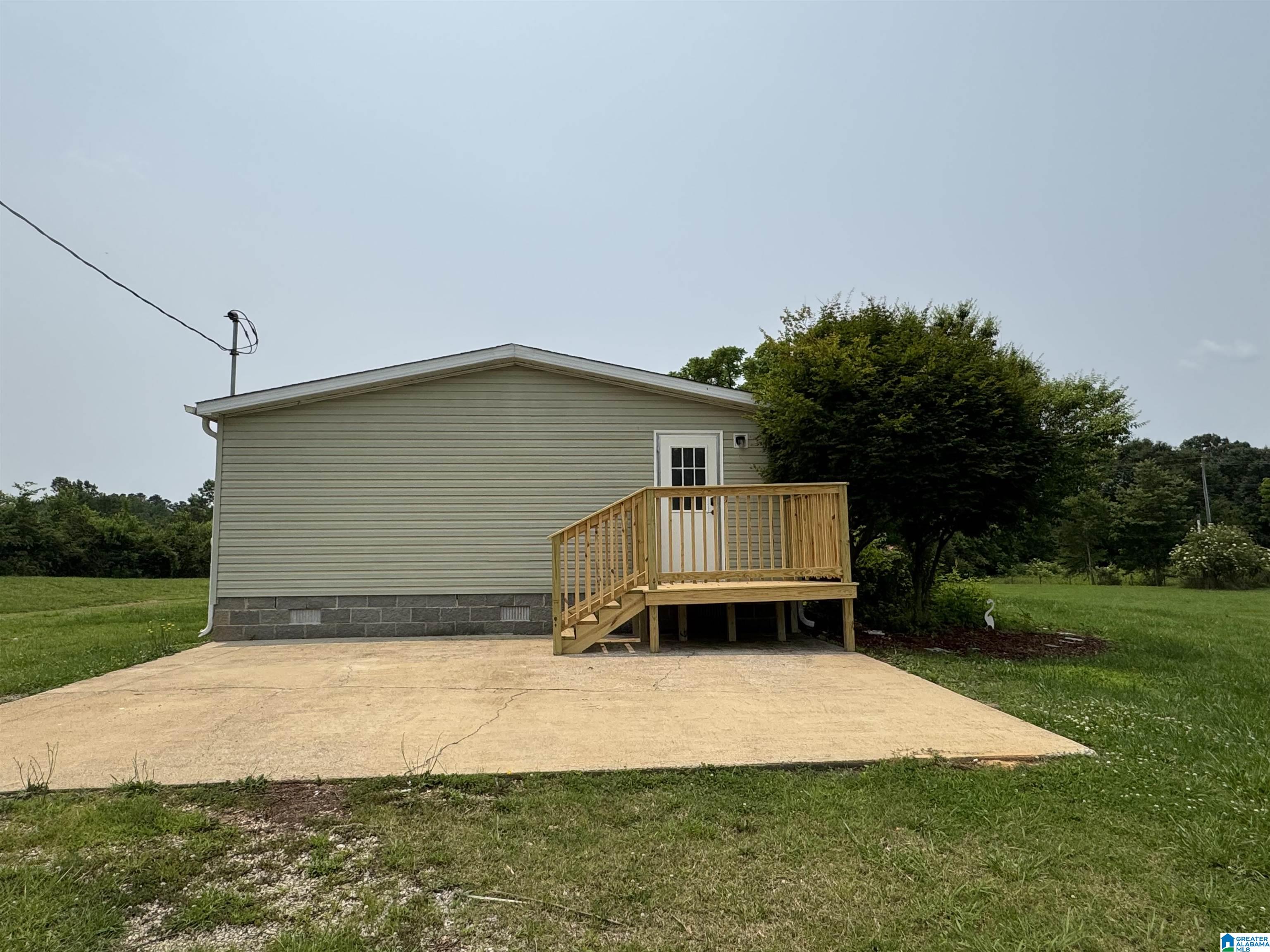 810 Riddle Farm Road Anniston, AL 36207 - Photo 4 of 34