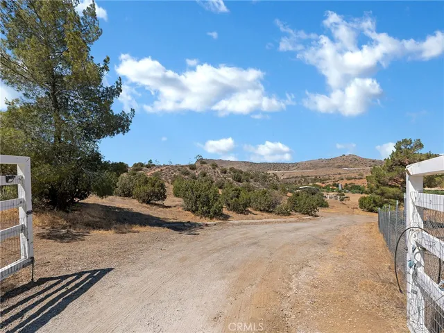 $829,000 | 33320 Kingbird Way, Acton, CA 93510