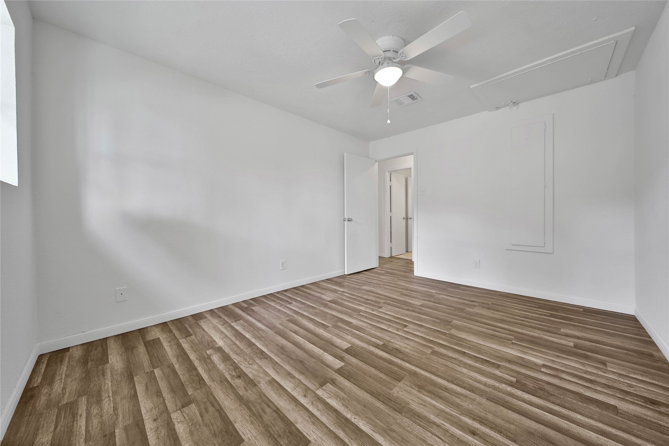10006 Neuens Road, Unit 1 Houston, TX 77080 - Photo 15 of 18 Gallery Image 15