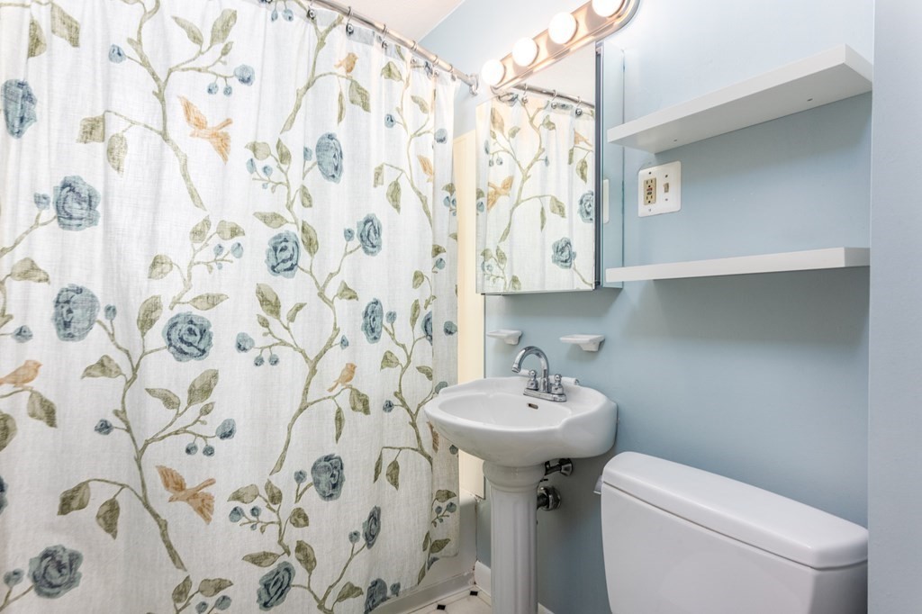 48 Beech Avenue Melrose, MA 02176 - Photo 21 of 34