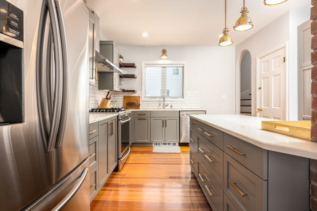 48 Beech Avenue Melrose, MA 02176 - Photo 9 of 34