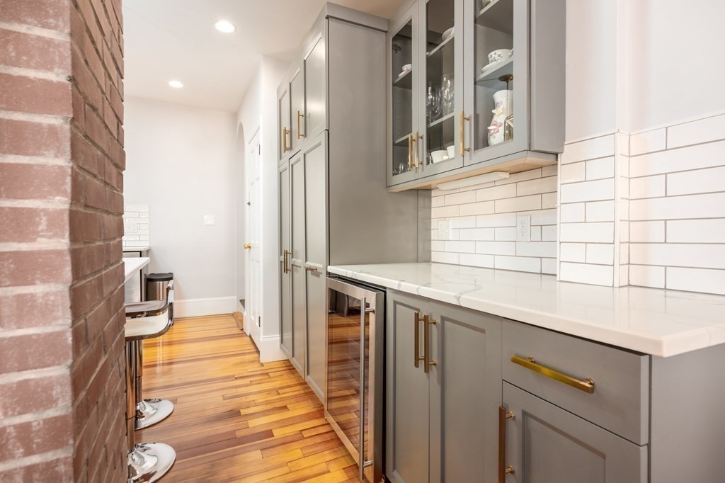 48 Beech Avenue Melrose, MA 02176 - Photo 10 of 34