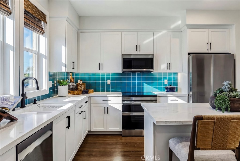12720 Azure Way, Unit 27 Hawthorne, CA 90250 - Photo 8 of 13